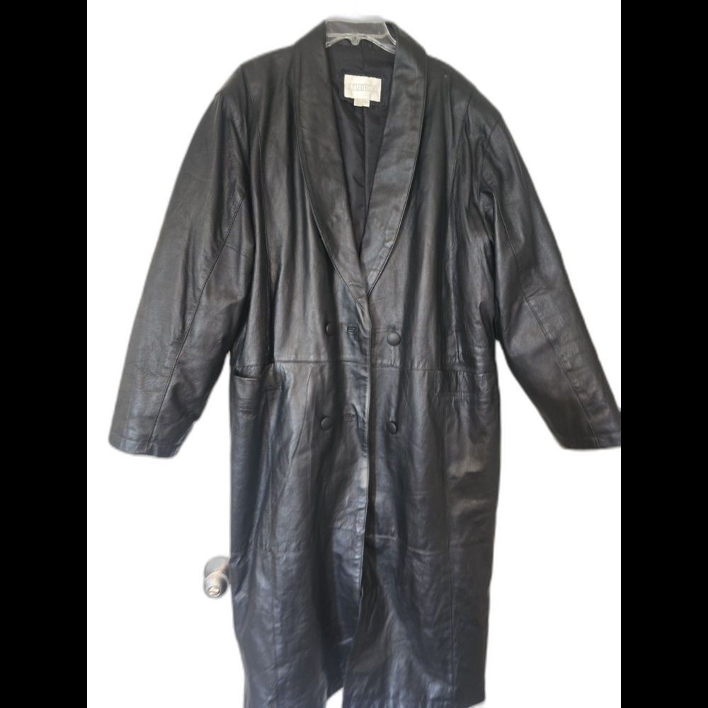 Woman's Leather Trench Coat Studio C Size XL